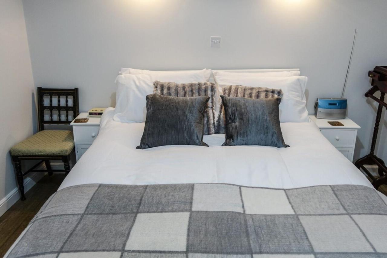Quiet Ground Floor Mews Flat And Parking Apartment Edinburgh Bagian luar foto