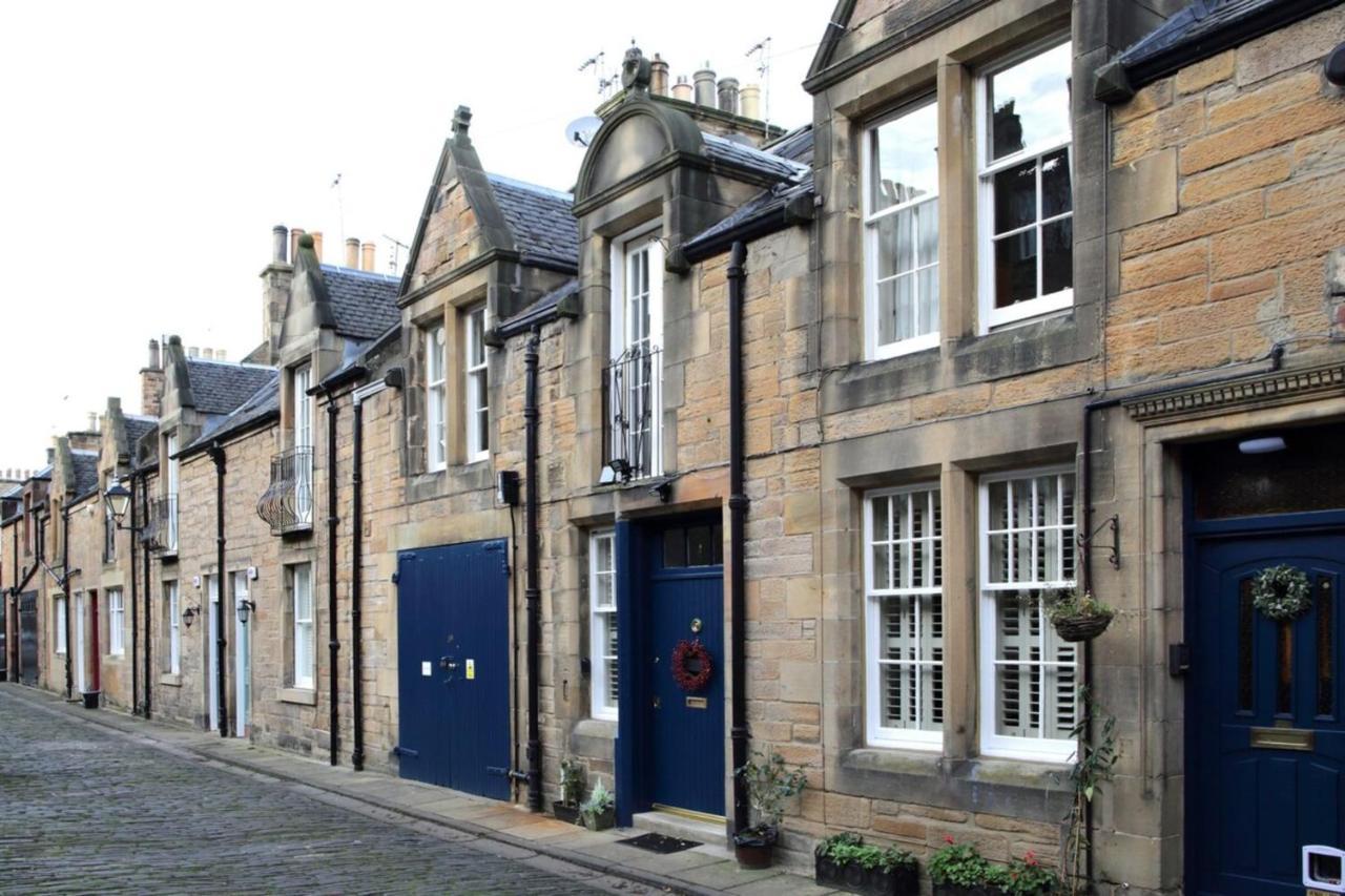 Quiet Ground Floor Mews Flat And Parking Apartment Edinburgh Bagian luar foto